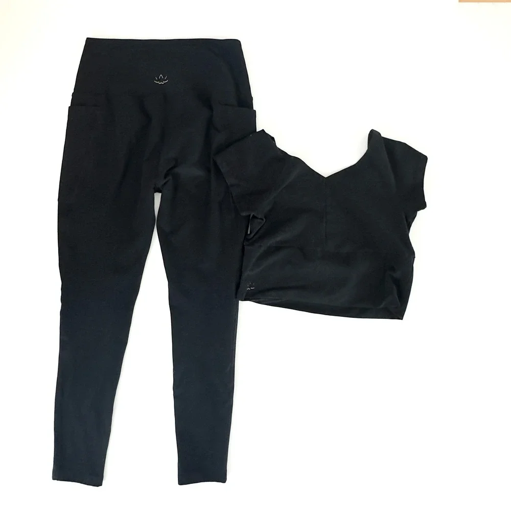 Beyond Yoga Activewear Set Black Spacedye - M/L - Picture 2 of 7